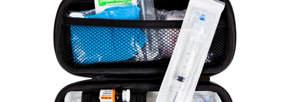 naloxone kit